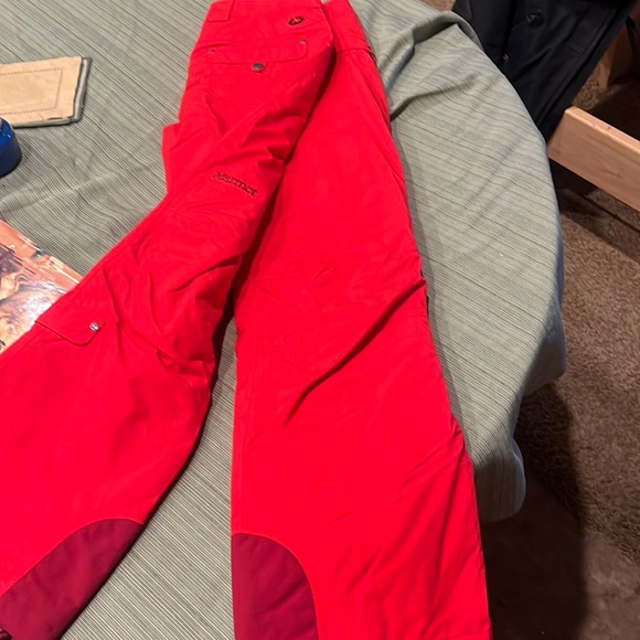 Marmot NWOT red M/M never worn - Picture 1 of 4